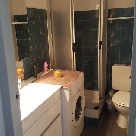 Les Huniers Appt 1er étage Apartment *